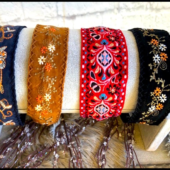 Embroidered Headbands Bundle (4) - Picture 2 of 4